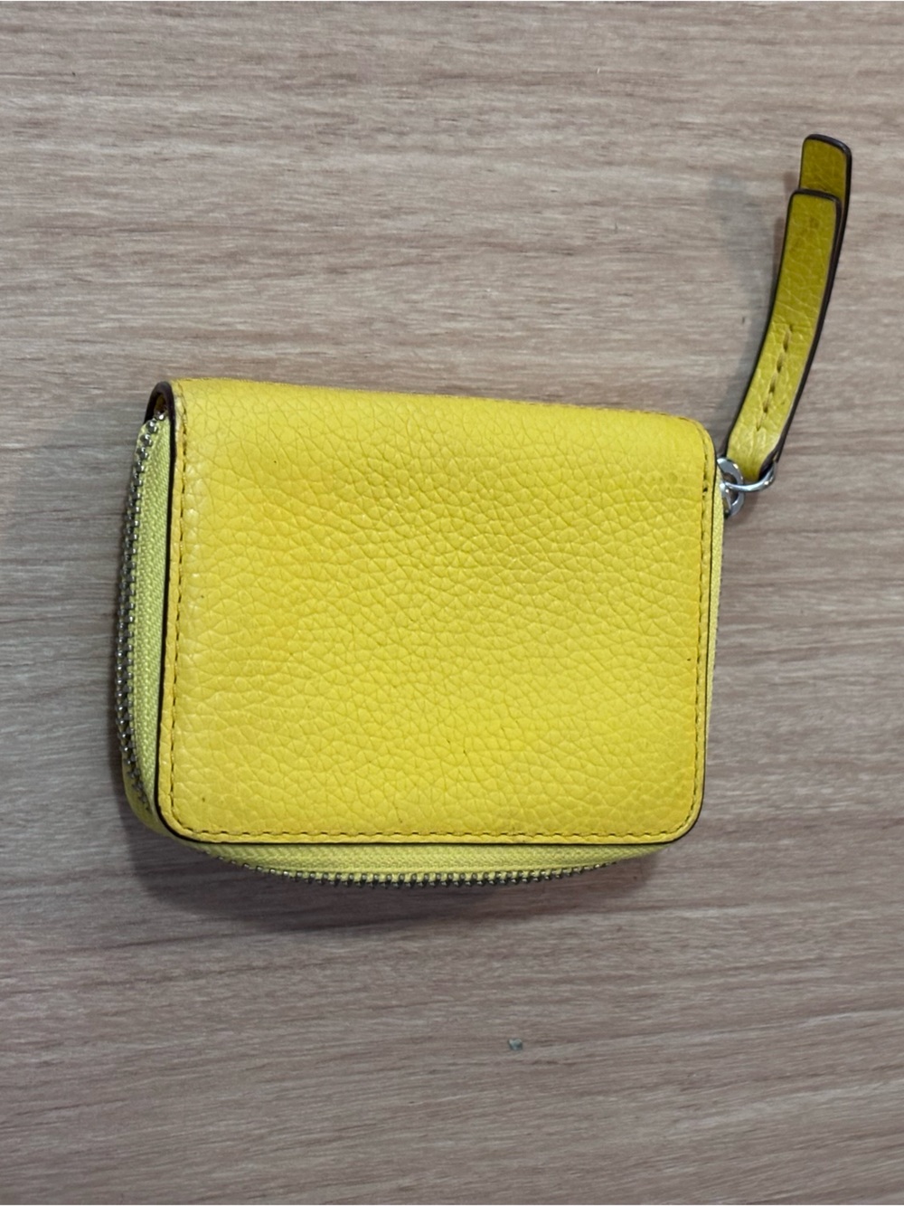 Marc Jacobs Sunshine Yellow Zip-Around Mini Wallet - Picture 3 of 7